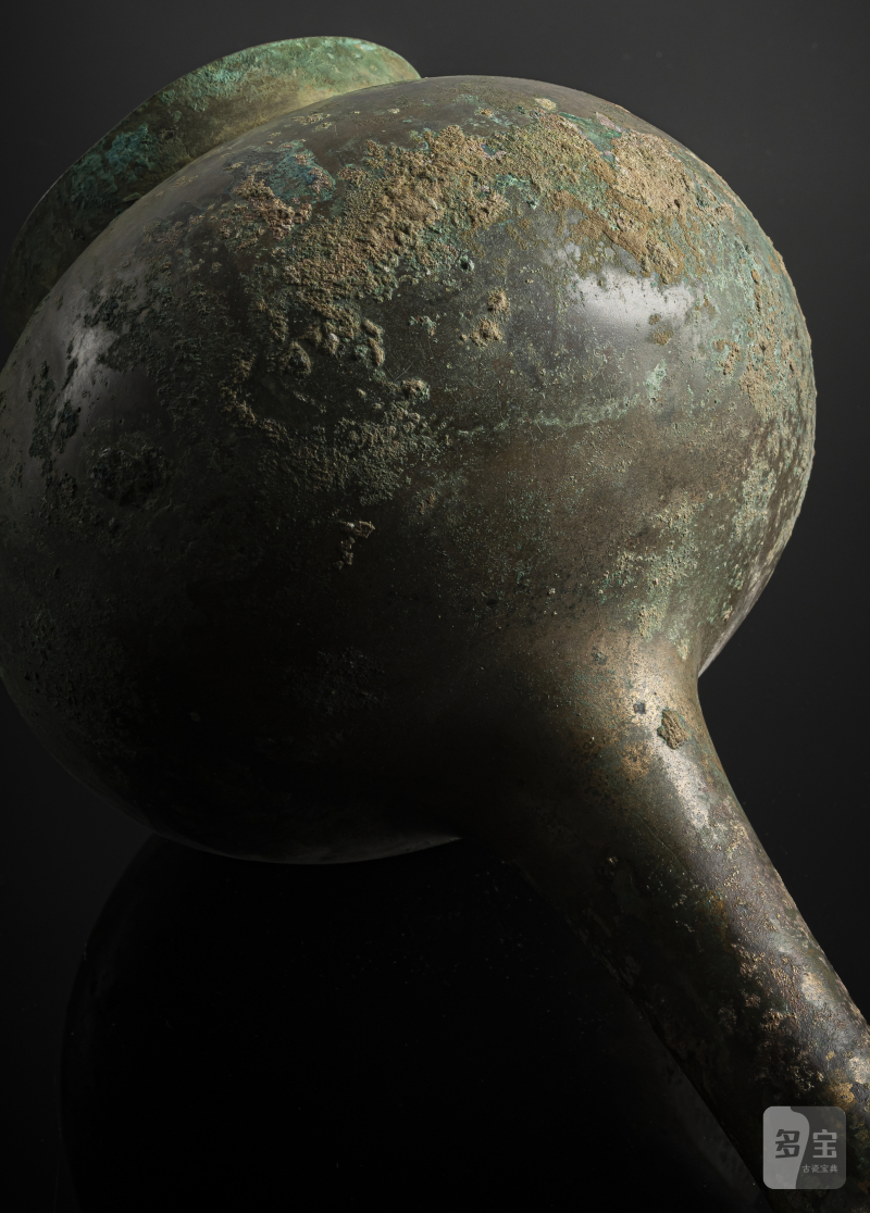 A bronze "garlic head" bottle vase - 图4
